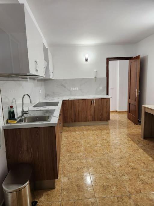Lujoso Apartamento Vacacional Apartment Carrizal Exterior foto